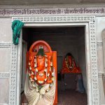 Tamannaah Instagram – Har har Mahadev 🙏🙏🙏

#kashivishwanath #varanasi Kashi Vishwanath Temple