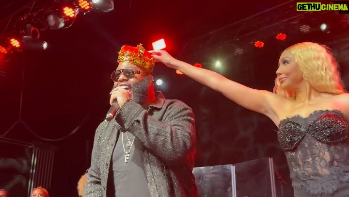 Tamar Braxton Instagram - Attention all of my Orlando,FL Tamartians listen you are up first and you already know how we do it with our Love and War Anthem. Tag some singers below ⬇️⬇️ who you think we should bring on stage to sing with me! ✨Get your tickets now and I’ll see you on Dec. 8th ✨ #loveandwar10 Part 2 Dates/Cities: December 8th: Orlando, FL December 22nd: New Orleans, LA December 29th: San Francisco, CA January 13th: Charlotte, NC January 19th: Raleigh, NC January 20th: Detroit, MI