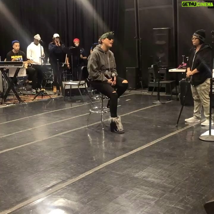 Tamar Braxton Instagram - This tour will be a little different, and I canβt wait to show you how special it will be. All tickets for all shows are available now! Some shows are sold out so open up your delta app a fly to the nearest city π©πππ© LOVE AND WAR 10! Here we go come! @loveandwar10yr Dates 10.22 - @hobdallas 10.24 - @irvingplaza 10.27 and 10.29 - @buckheadtheatre 10.30 - @fillmoresilverspring 11.10 - @thenovodtla 1.20.24 - @ Detroit Soundboard