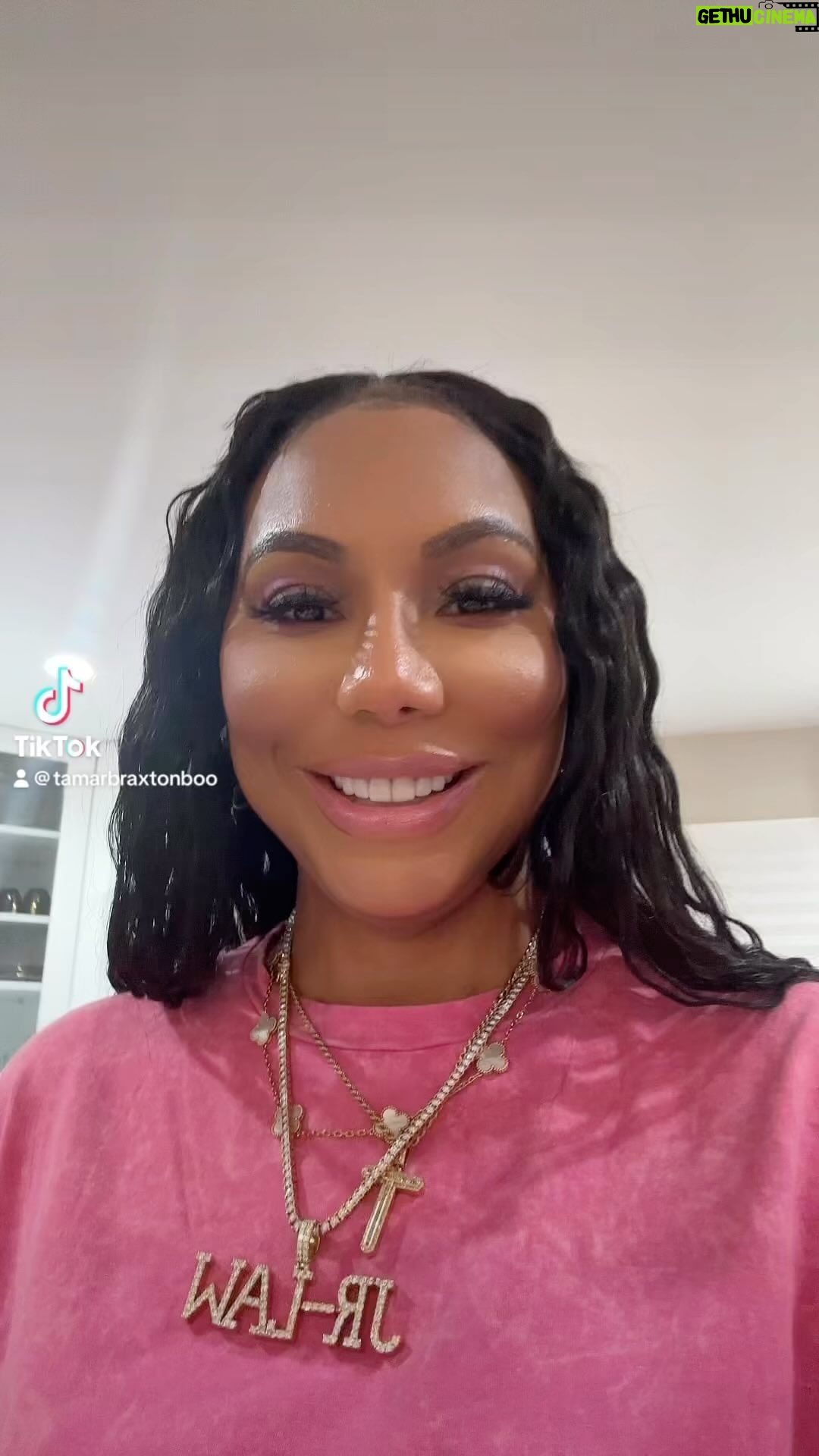 Tamar Braxton Instagram - Ion know what it is but it’s good as heck 🏆✨