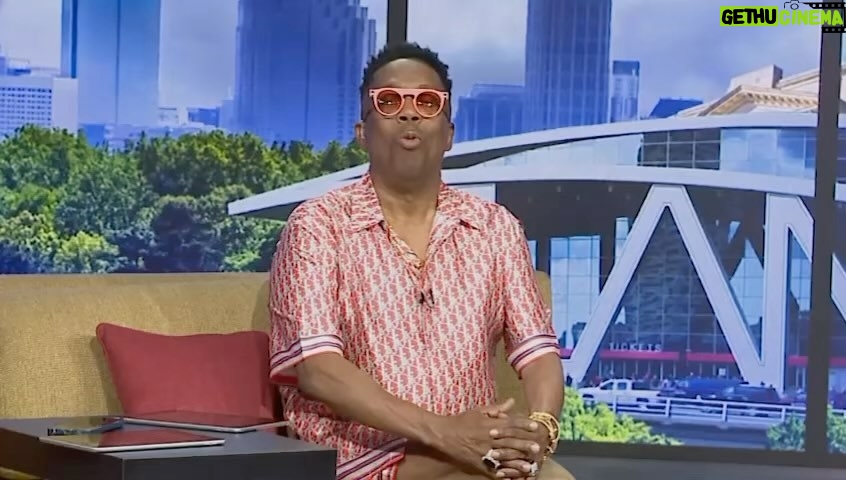Tamar Braxton Instagram - Y’all been dishing? @dishnation we miss you @sosobrat ❤️✨
