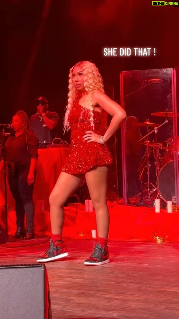 Tamar Braxton Instagram - She did that! I can’t wait to see all of my Tamartian friends in Orlando next Friday!! You better get a ticket now, the show is almost sold out! ✨ #loveandwar10