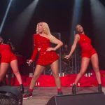 Tamar Braxton Instagram - He want that sugar 😝 baby we are a week away from the #loveandwar10yr tour PT 2. Orlando, you’re first up get your tickets today! There’s only a few left, I can’t wait to hit that stage.✨🩵 Part 2 Cities/Dates: December 8th: Orlando, FL December 22nd: New Orleans, LA December 29th: San Francisco, CA January 13th: Charlotte, NC January 19th: Raleigh, NC January 20th: Detroit, MI