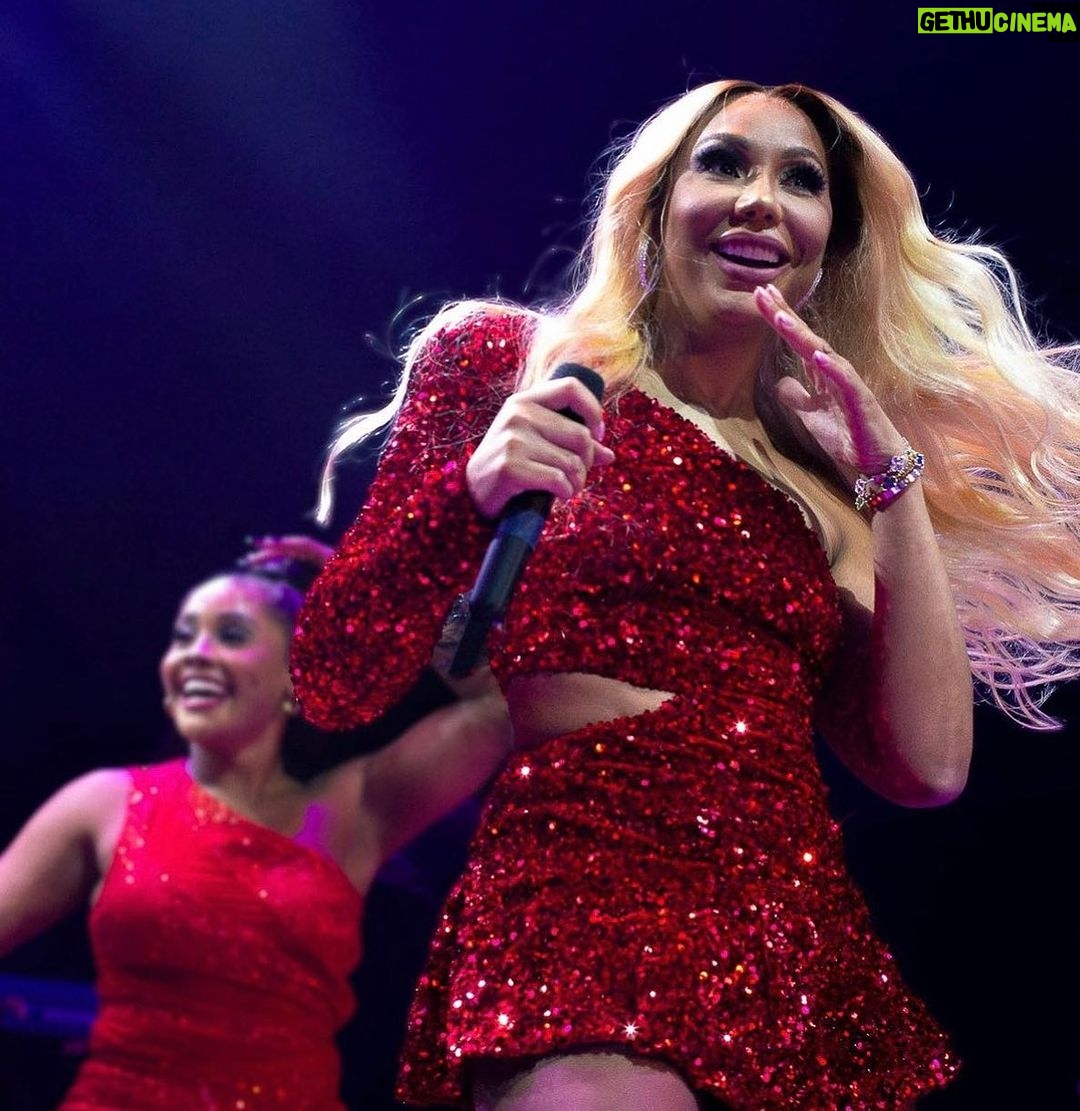 Tamar Braxton Instagram - Remember that time, that time I blew your mind? 🎶🎵 #loveandwar10 Part 2 Tickets on sale right now ✨ December 8th: Orlando, FL December 22nd: New Orleans, LA December 29th: San Francisco, CA January 13th: Charlotte, NC January 19th: Raleigh, NC January 20th: Detroit, MI