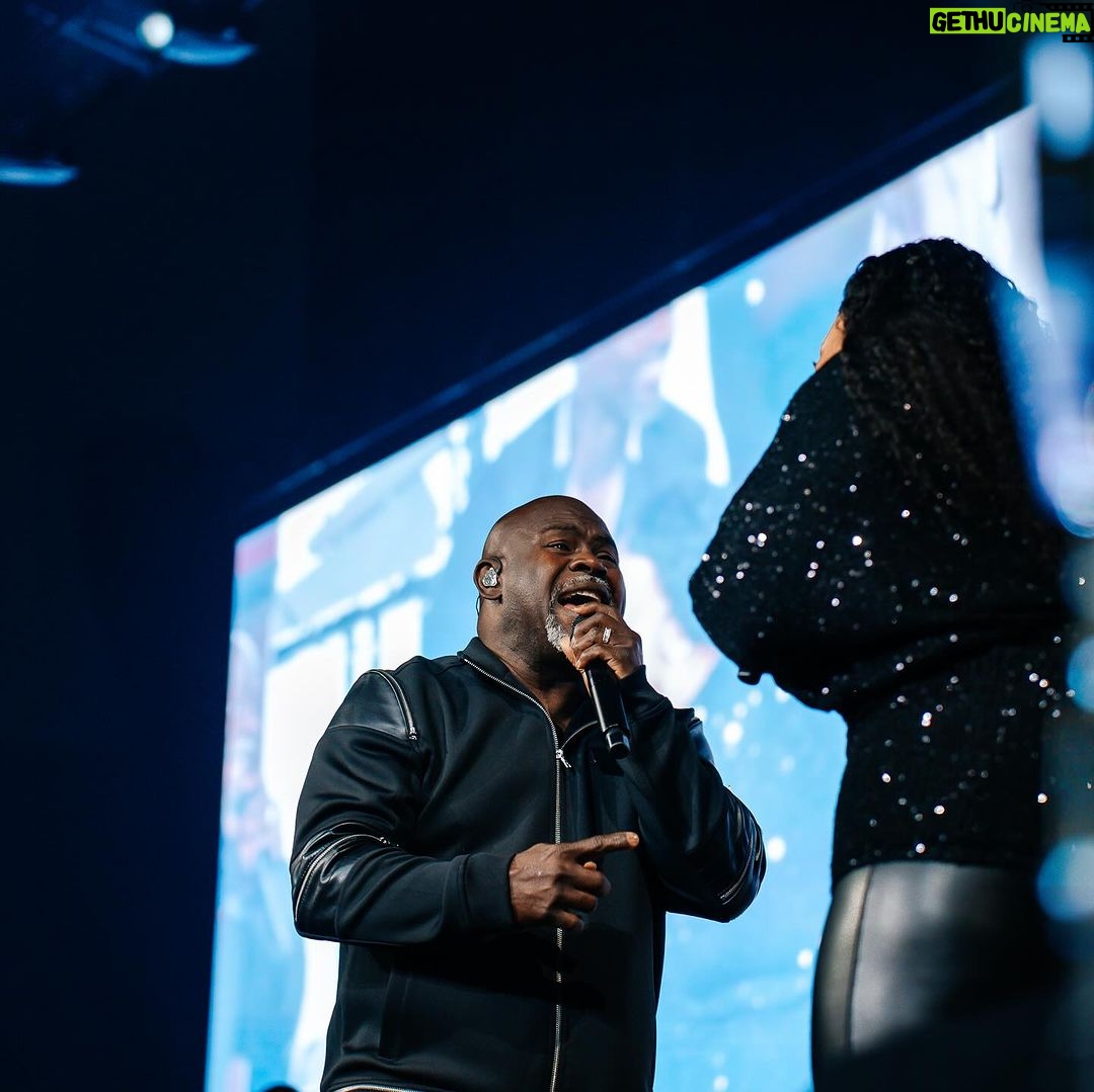 Tamela Mann Instagram - Thank you Jacksonville for the 🫶🏽 now we’re headed to the Carolinas! Raleigh we can’t wait to see you and have some good ole church! God has really been showing out at @reuniontourofficial !! 📸: @alexyassrr #raleigh #reuniontour #davidandtamelamann #davidmann #tamelamann #tillymanninc
