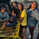 Tamela Mann Instagram – Parking lot picnic with my family 🫶🏼 #memories #family