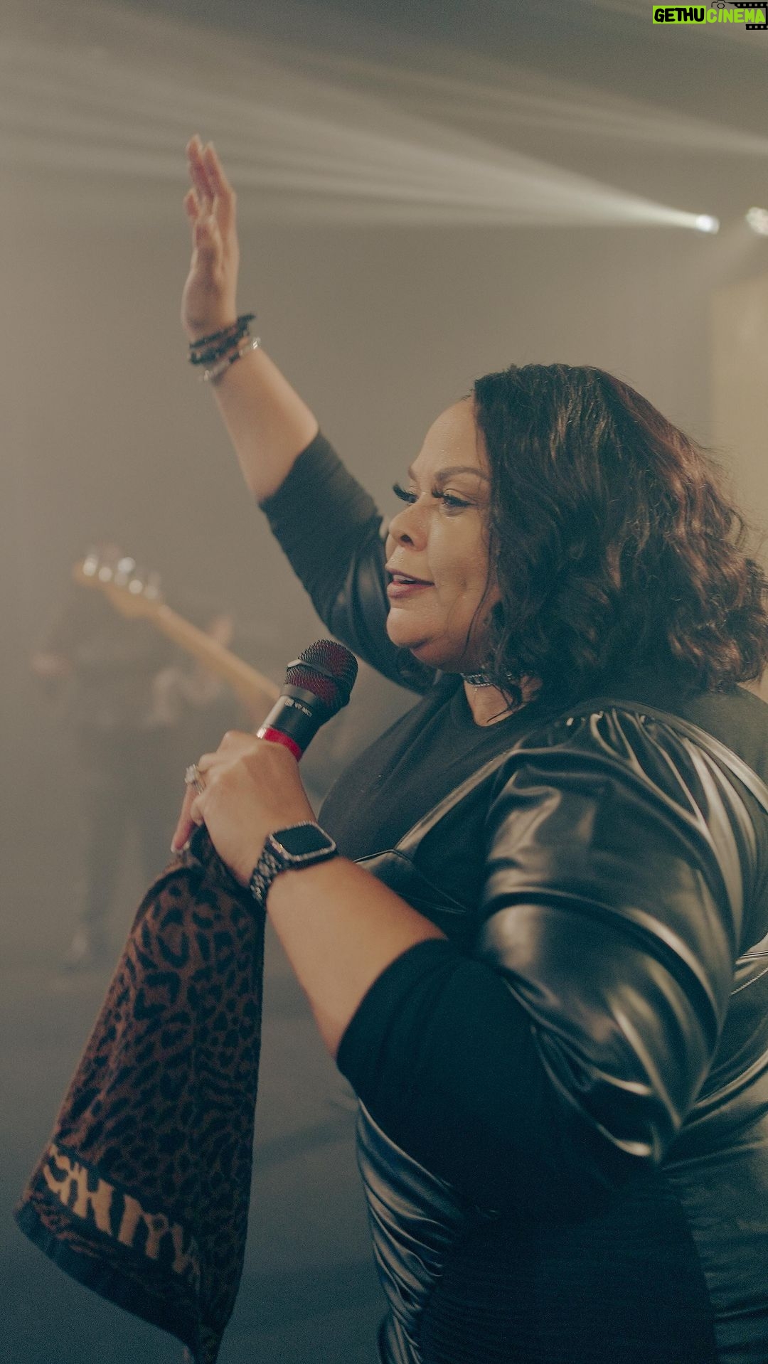 Tamela Mann Instagram - Thank you @johnk.jenkins and the entire staff at @fbcglenarden for your hospitality this weekend🙏🏼