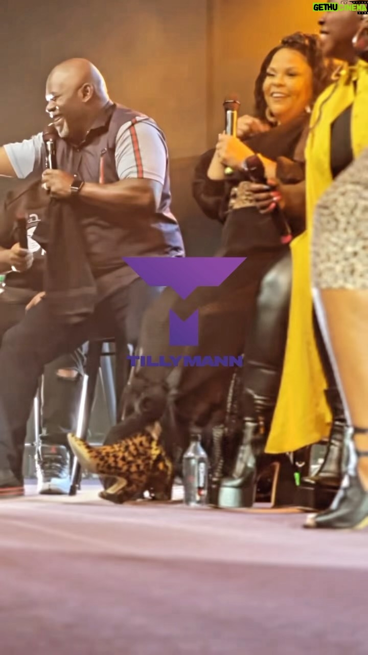 Tamela Mann Instagram - Detroit showed us so much love! NOLA just showed out! Thank you for a sold out show family! We can’t wait to see you tonight! Get ready for a great time! #overcomer #mannfamilytour #tillymannproductions #kingdompromo #soldout #nola #neworleans #tamelamann #davidmann #mannandwife #tenthchildinc #tillymanninc