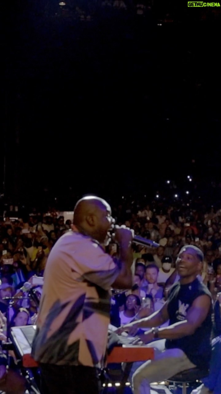 Tamela Mann Instagram - I don't think we'll ever be over hearing @davidandtamela sing this one live!! π₯ππΎ We hear you want another tour tho? π Tap the link in our bio to text us what cities you want us to come to! ππ½π€³π½ #KingdomNightsTour Chicago, Illinois