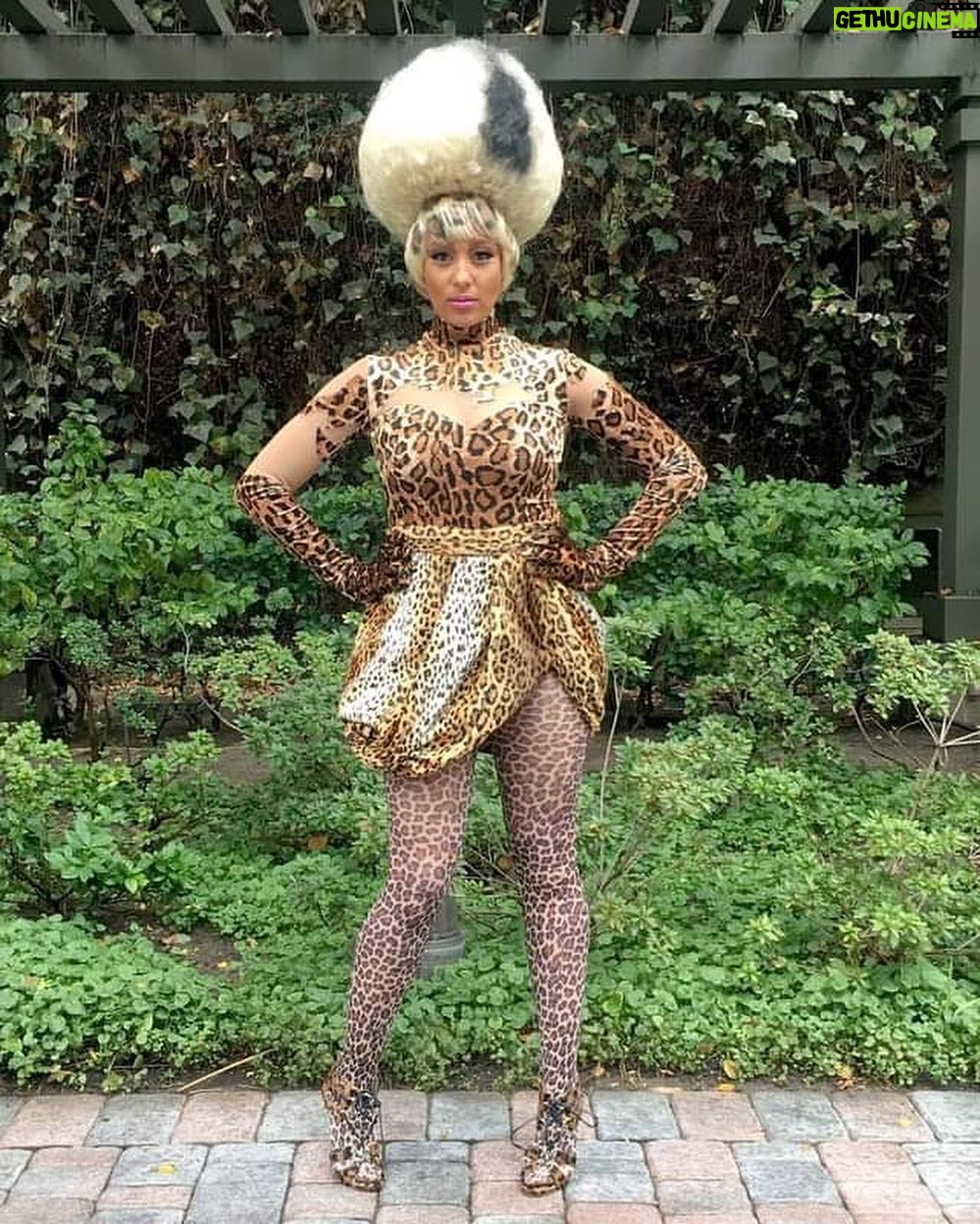 Tamera Mowry-Housley Instagram - Throwback to that one Halloween when I channeled my inner @nickiminaj 😂 Nicki loved it and honestly, so did I! It's all in good fun, right? What's been your most memorable Halloween costume? #TameraAsNicki #HalloweenThrowback #tbt #nickiminaj ❤️