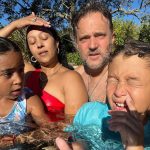 Tamera Mowry-Housley Instagram - Family photo sessions be like... a hilarious mix of smiles, silly faces, and uncooperative kids! 😂📸 Embracing the candid chaos and laughing our way through these photos. These imperfect moments are what makes us perfectly us! 💕🤪 #FamilyOuttakes