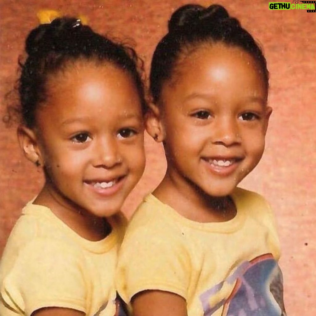 Tamera Mowry-Housley Instagram - Happy Birthday to my sissy @tiamowry ! 🤗 I love you so so much! Your strength, authenticity, and love are so admirable! Cheers to another year around the sun! So grateful to share this special day with you! Enjoy your day! You DESERVE IT! 💕✨💕✨