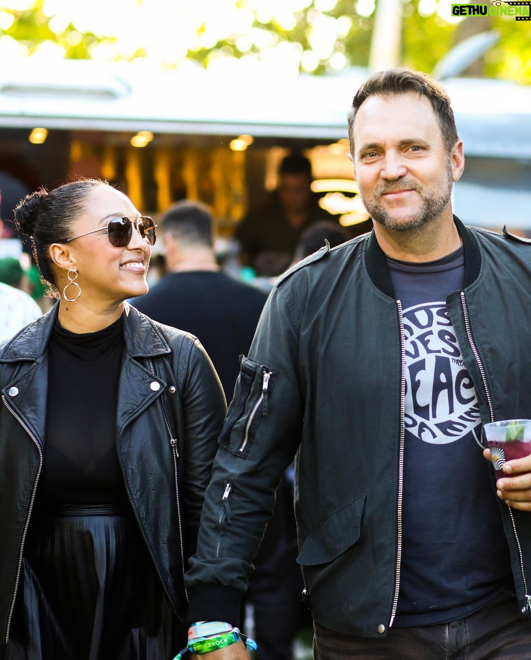 Tamera Mowry-Housley Instagram - @bottlerocknapa with @adamhousley You never disappoint! 7 yrs and counting and it keeps getting better! 🎵🎤🎶 @postmalone @lizzobeeating @bastilledan #bottlerock Napa Valley