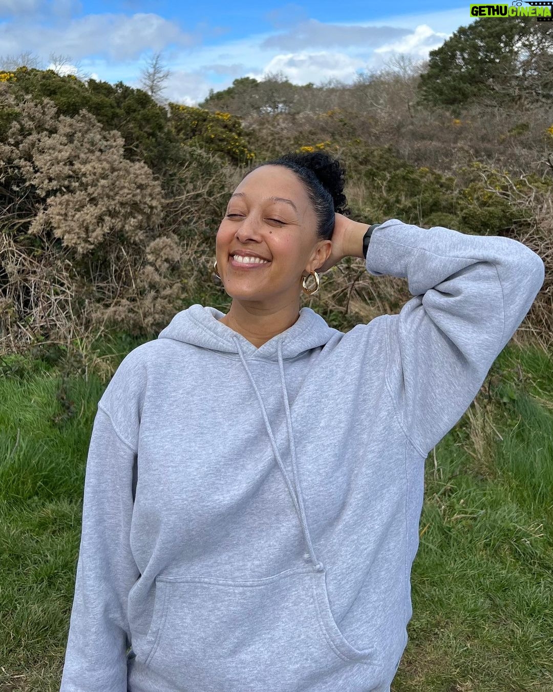 Tamera Mowry-Housley Instagram - So excited to start a new adventure here in Ireland!🇮🇪 Can't wait to share! Hint(It's a mystery)👀 Killiney Hill