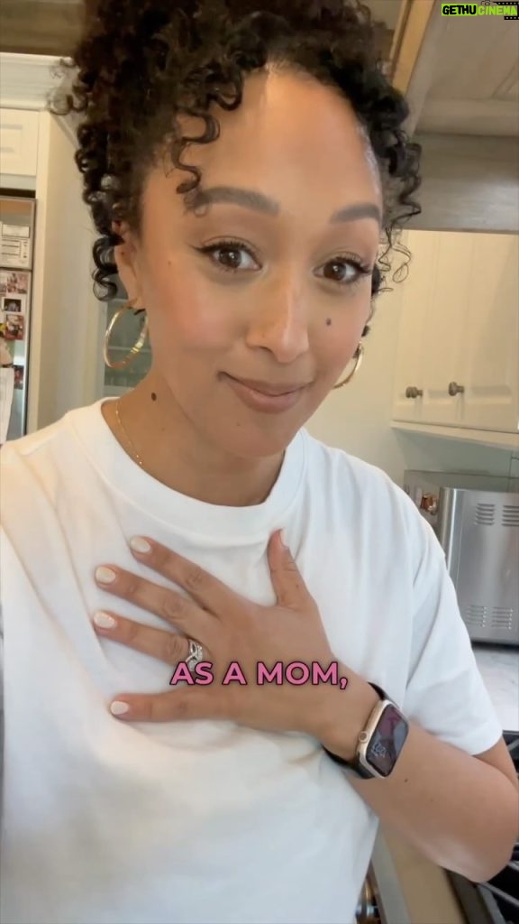 Tamera Mowry-Housley Instagram - Guess who's a plant mom now? 🌱 With my kids and fur baby past the baby stage, this mama needed something new to nurture. I’m new to taking care of green babies, but hey, every mom needs something to take care of, right?🤷🏽‍♀️ What was y’all’s favorite name?😂👇🏽 #plantmom #momlife #tamera #tiaandtamera #tameramowry #parentlife #plantlife Napa, California