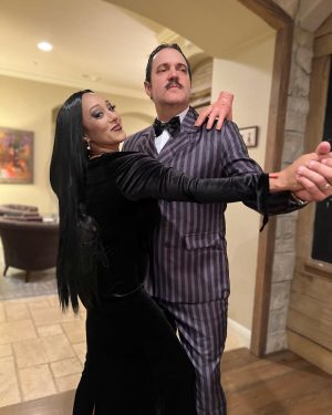 Tamera Mowry-Housley Instagram - Had to go with the classic #theaddamsfamily 🕸️. One of our fav cartoons to watch when we were kids. How’s we do?! 🎃
Who’s your fav? 
#happyhalloween
#familyandfriends
Make-up @muajanet 
Prosthetic make-up (Adens bald head) @hairmakeuptaramarshell ✨