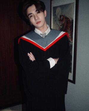 Tanapon Sukumpantanasan Instagram - You’re all invited to my celebrating graduation 
At Cosci, Srinakharinwirot University (Asoke)
On 22 December 9:30-12:00
Or Thai summit Tower , Floor 8
13:00-15:00 
🙏🏻🖤❤️‍🔥