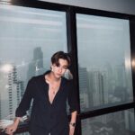 Tanapon Sukumpantanasan Instagram -