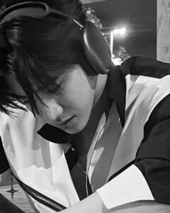 Tanapon Sukumpantanasan Instagram - 😴
