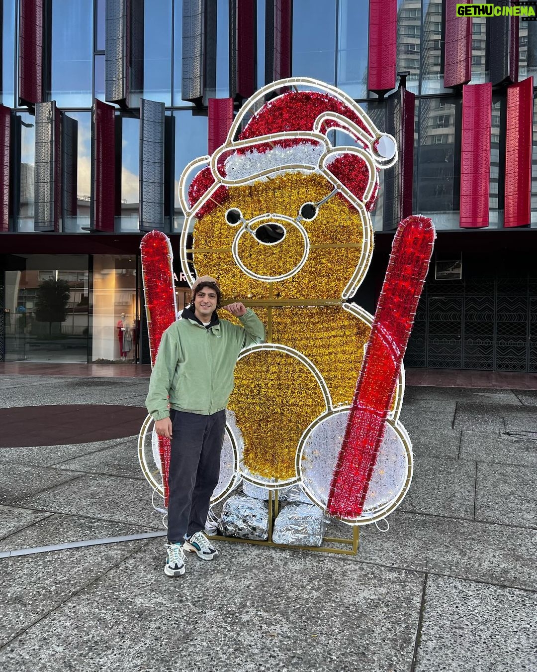 Taner Ölmez Instagram - Özledim ore 🤍❤️🖤 Tirana, Albania