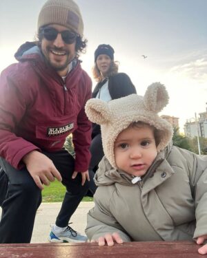 Taner Ölmez Instagram - Familya 💛
10.12.23