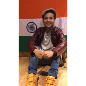 Tanishk Bagchi Instagram - सभी को स्वतंत्रता दिवस की शुभकामनाएँ। Jai Hind. #HappyIndependenceDay.🇮🇳