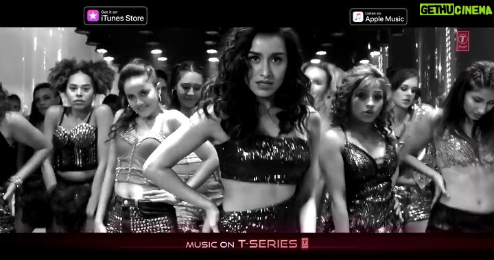Tanishk Bagchi Instagram - The Party Anthem of the Year is here!! πΊπ #PsychoSaiyaan, Out Now! β¬@officialsaahomovie @actorprabhas @shraddhakapoor @neilnitinmukesh @sujeethsign @dhvanibhanushali22 @sachettandonofficial @anirudhofficial #YazinNazir #BhushanKumar @uvcreationsofficial @tseries.official