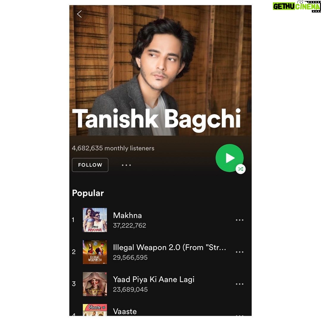 Tanishk Bagchi Instagram - Thank u Maa & Paa for your blessings 🙏🏻❤️ . . . . . #tanishkbagchi #music #song #singersongwriter #singers