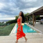 Tara Emad Instagram - 🍊 🧡 🦊 Some snippets from my best friends wedding last week in Greece ♡ Vári, Greece