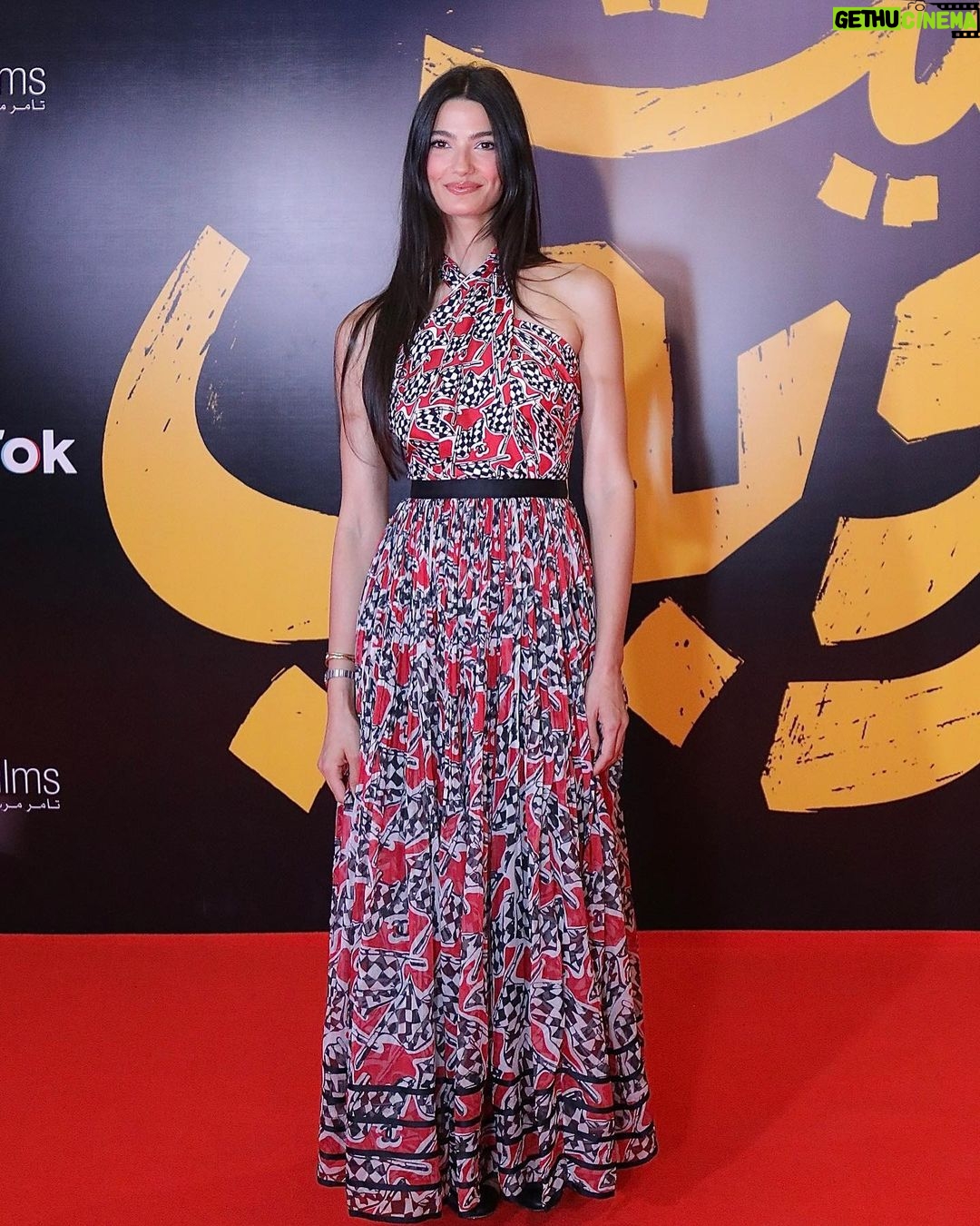 Tara Emad Instagram - من العرض الخاص لفيلم #بيت_الروبي ابتداءً من بكرة في جميع السينمات في مصر و الوطن العربي. متحمسة اوي تعرفوا قصة بهيرة و مستنية تقولولي رأيكم♥️ Dressed in @chanelofficial 🤍 Make up by this beauty @bydanakhedr Hair by @minasoobhyhairstylist at @alsagheersalons 📷 @ahmedraafat4