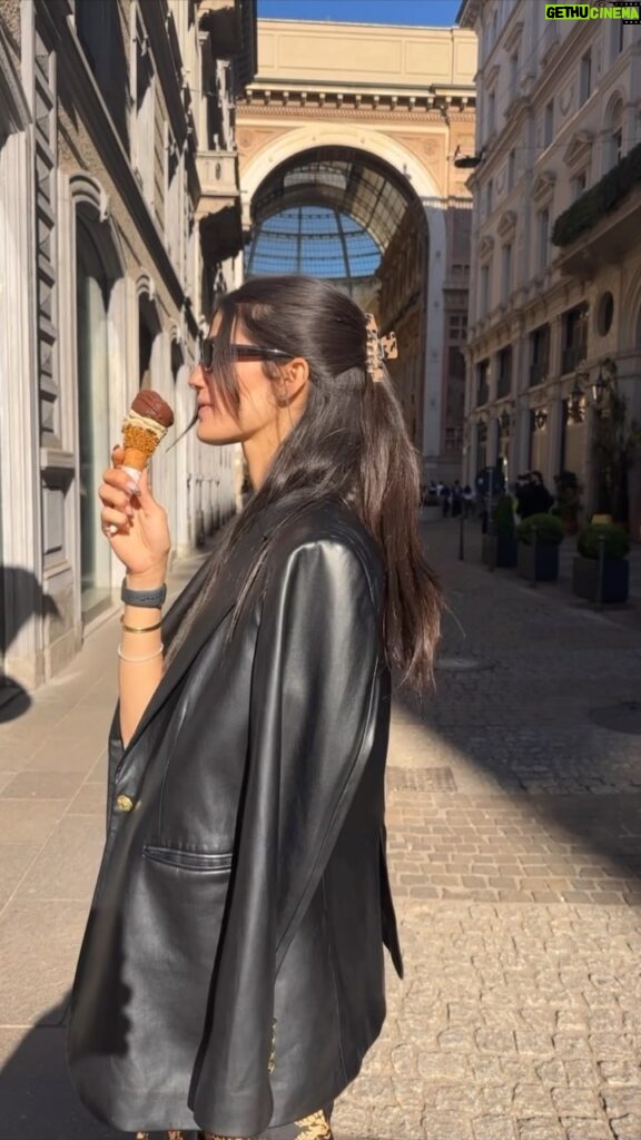 Tara Emad Instagram - When in Milano🍦 Milan, Italy