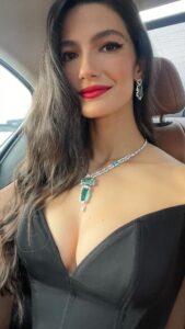Tara Emad Instagram - If only getting ready was this quick! 💁🏻‍♀️ So much fun getting ready for this look though with this beautiful team for the Panthère de Cartier #INTOTHEWILD celebration ♥️ @cartier Styled by @cedrichaddad In a @maisonyeya dress Make up by @manulosadagomez and hair by @fadirashwani
