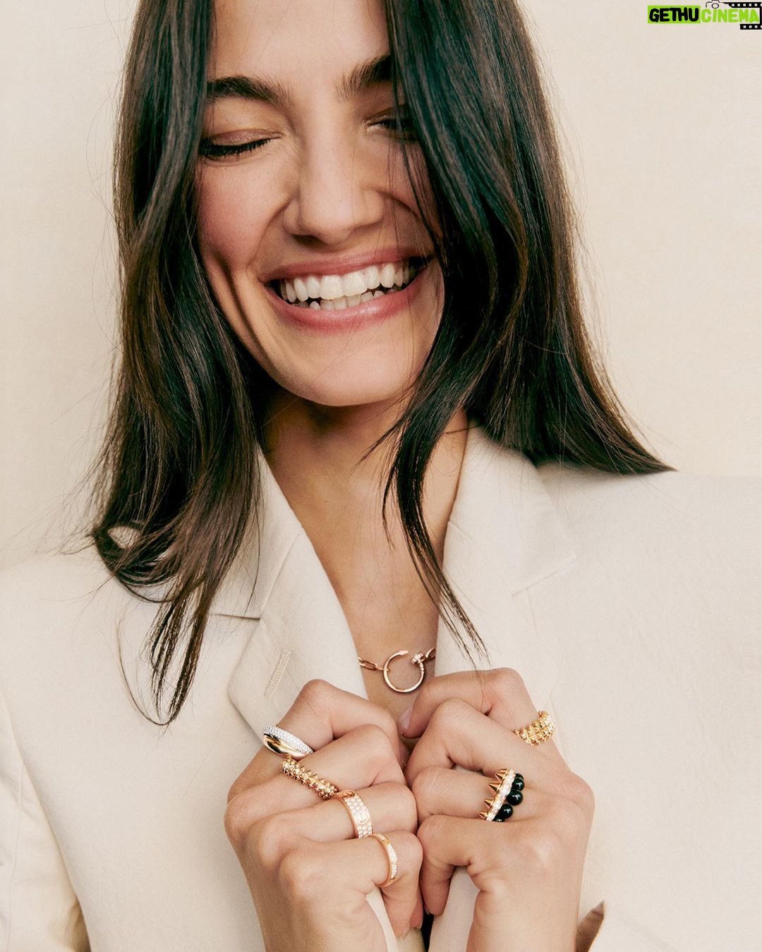 Tara Emad Instagram - The duality of the #ClashdeCartier meets the singular personality of #JusteunClou.