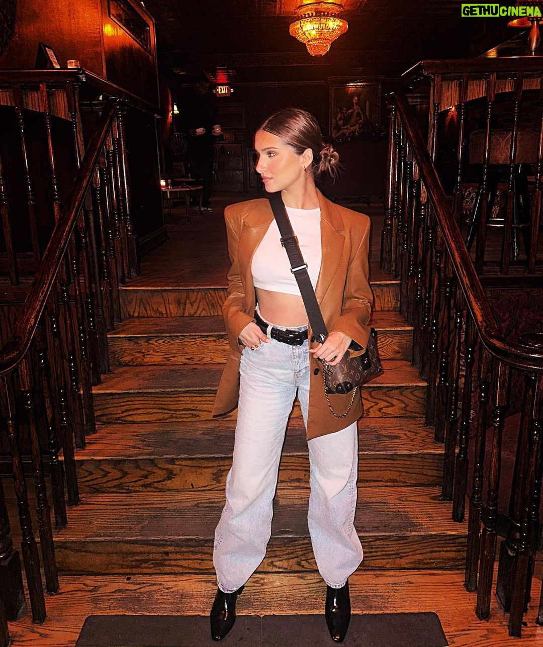 Tara Sutaria Instagram - ππ·πΉ New York, itβs been swell π€ And now, London βοΈ Greenwich Village, New York