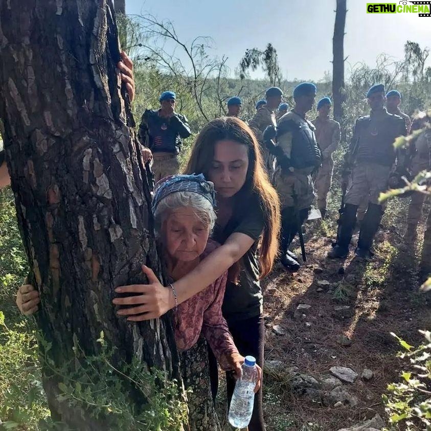 Tarkan Instagram - Doğanın hakları var! Akbelen ormanlarını rahat bırakın! Bu katliama direnen bölgedeki herkesin yanındayım. Nature has rights! Leave the forests of Akbelen alone! I’m with the people of the region who are fighting against this massacre of nature. #AkbeleneDokunma #AkbeleniRahatBırak #DoğanınHaklarıVar