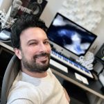 Tarkan Instagram - Söz gümüşse sükut altındır :) Ben beni bilirim. Beni bilen de iyi bilir. O da bana yeter. Susarım o yüzden. Ha, ben susarım ama şarkılarım rahat durmaz 😉✌️🫶