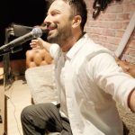 Tarkan Instagram - Saatler kaldı… Gel gündüzle gece olalım Gel beraber mesut olalım😉🧿 #9Eylül #İzmir