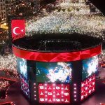 Tarkan Instagram – İzmir’in kurtuluşunun 101. yıl dönümü kutlu olsun🇹🇷❤️

Geçen seneki konser hayatımda hiç unutmayacağım bir konserdi.
O muhteşem enerjiyi hatırladıkça hala nabzım hızlanıyor valla🙃😉
İzmir’e ve tüm İzmir’lilere kucak dolusu sevgilerimi yolluyorum burdan❤️😘

#9eylül
