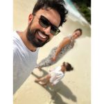 Tarkan Instagram - Bu sıcak yaz günlerinde bir tatil #tbt ’si güzel olur dedim. Daha önce de fotoğraflar paylaştığım Seyşeller tatilinden işte birkaç kare daha🏝☀️💛 It was an unforgettable holiday. Thanks a lot to @fsseychelles and to my dear friend @ilkertopdemir 🙏🏻😘 Four Seasons Resort Seychelles