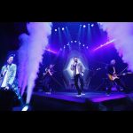Tarkan Instagram - Türki Cumhuriyetleri konserlerimin ilki olan Taşkent konseri de bir başka güzeldi. Karşılaştığım sevgi seli ve coşku harikaydı, unutulmazdı👍❤️ Fotoğraf paylaşamamıştım. Bu tbt Özbekistan için olsun😘🫶 #tarkanlive #tbt 📸 @yigit___eken Humo Arena