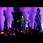 Tarkan Instagram - Müthiş bir gece oldu👍 Harikaydın Baküüüüü😘 Süper enerjiniz ve coşkunuz, ilginiz ve sevginiz için çok teşekkürler🙏🏻❤️ #tarkanlive 📸 @yigit___eken Baku Crystal Hall