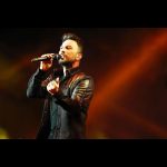 Tarkan Instagram - Müthiş bir gece oldu👍 Harikaydın Baküüüüü😘 Süper enerjiniz ve coşkunuz, ilginiz ve sevginiz için çok teşekkürler🙏🏻❤️ #tarkanlive 📸 @yigit___eken Baku Crystal Hall