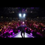 Tarkan Instagram - Müthiş bir gece oldu👍 Harikaydın Baküüüüü😘 Süper enerjiniz ve coşkunuz, ilginiz ve sevginiz için çok teşekkürler🙏🏻❤️ #tarkanlive 📸 @yigit___eken Baku Crystal Hall
