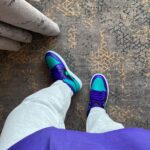 Tarlan Parvaneh Instagram - 🥹💜 زندگي كوتاه تر از اونيه كه از هر کفشی خوشت اومد ،نخریش.