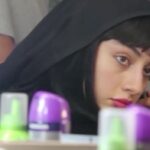 Tarlan Parvaneh Instagram - شروع فیلمبرداری “گربه سیاه”، هدف: #اکران_۹۹ فیلم سینمایی “گربه سیاه” به کارگردانی کریم امینی پس از چند هفته پیش تولید، فیلمبرداری خود را هفته گذشته رسما آغاز کرد. علی اصغری نویسنده آثاری چون دهلیز، سونامی و شیفت شب، نویسنده فیلمنامه “گربه سیاه” است و مرتضی هدایی که به تازگی‌ قصرشیرین را بر پرده سینماها داشت، مدیریت فیلمبرداری “گربه سیاه” را برعهده دارد. فیلم “گربه سیاه” با تمرکز بر مخاطبین جوان و #دهه_هشتادیها خود را برای اکران سراسری در سال آینده آماده میکند و ترلان پروانه و کیا رکنی با معرفی حسین پورکریمی بازیگران جوان فیلم “گربه سیاه” هستند. در خلاصه داستان فیلم آمده است: «همه چیز از غروبی شروع شد که دیگه دلگیر نبود» سایر عوامل فیلم “گربه سیاه”عبارتند از: صدابردار: سعید بجنوردی، طراح چهره پردازی: محمود دهقانی، طراح صحنه: حجت اشتری، طراح لباس: گلناز گلشن، مدیر تولید: محمد حیدرقلی، برنامه ریز: فروزان جلالی، جانشین تولید: عرفان صفری، مدیر تدارکات: مهدی عباسی، دستیار اول فیلمبردار: همایون قربانی، مجری طرح: میلاد کاظمی، دستیار اول کارگردان: میثم بیدقی، منشی صحنه: فائزه گرکانی،روابط عمومی: معین منصوری، جلوه های ویژه تصویری: وحید قطبی زاده، جلوه هاي ويژه ميداني : رسول كهنسال، عکس: یوسف عبدالرضایی، فیلمبردار پشت صحنه: مانی قدرتنما،مشاور تبلیغات: آژانس نوند ندای آسیا تهیه کننده: بهرام رادان هفته های آینده اخبار تکمیلی در خصوص تولید و عوامل فیلم “گربه سیاه” منتشر خواهد شد. #فیلم_گربه_سیاه #اکران_۹۹ #دهه_هشتادیها