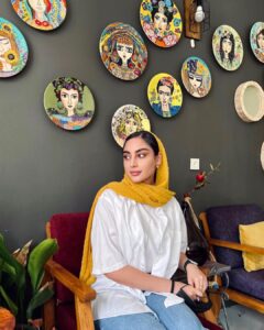 Tarlan Parvaneh Instagram - من اگه نیکم اگه بد ، شما یه زحمتی بکش ، برو خود را باش ممنون 😂😊 فوتو بای : مامی 👩🏻‍🍼‌