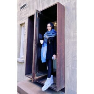 Tarlan Parvaneh Instagram - تو زندگی هر کسی باید اولویت بود نه گزینه 😁💙
