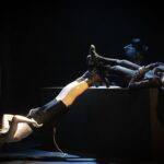 Tarlan Parvaneh Instagram - 🎭 رونمایی از اولین مجموعه عکس های نمایش “ آتی ساز “ / پیش فروش اجراهای پایانی در سایت تیوال آغاز شد‌. ترلان پروانه محمد لاریان طراح و کارگردان : سعید دشتی تهیه کننده : حمیدرضا ترخان مجری طرح : سید عماد عامری عکس : محمدصادق زرجویان سایر عوامل نمایش : طراح صحنه : سعید دشتی طراح نور : علی کوزه گر طراح لباس : مسعود سقلاطون نیا مدیر اجرایی : زاهد برزگر دستیار کارگردان : شايان شاهرضایی برنامه ریز : سید حسام سلیمانی مدیر صحنه : مهیار مسیب زاده مدیر تولید : مسعود سقلاطون نیا ساخت دکور : ایمان آقابیگی @saeeddashti @hamidrezatarkhan @tarlan_parvanee @mohammadlaryan @emadameriiii @zarjooyan @soghlatunia @zahedbarzegar @malektheater #تئاتر #نمایش #ترلان_پروانه #محمد_لاریان #سعید_دشتی #تماشاخانه_ملک #تیوال #عکس #موسیقی #سیریا #موزیک