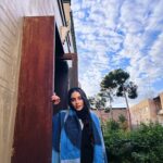 Tarlan Parvaneh Instagram - 💙🌫 آسمون خوشگل تر می شه وقتی یکی رو اون بالا داری که باهاش حرف بزنی .