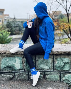 Tarlan Parvaneh Instagram - رو به جلو رو به افق تو باغچه نه این بار تو بوستانی بزرگ..
💙